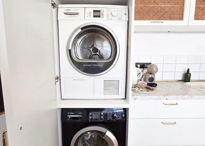 Urban Nest Near The Center Апартаменты *