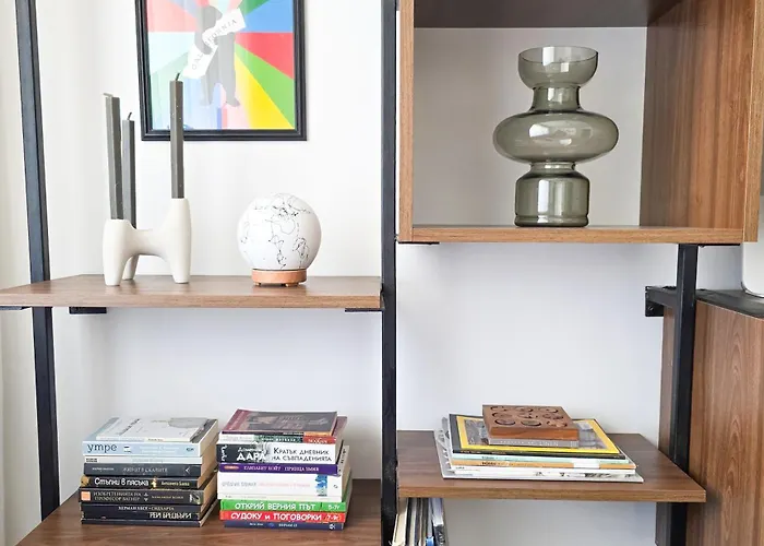 Urban Nest Near The Center Апартаменты Варна