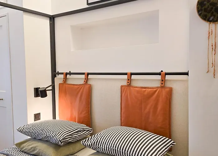 Апартаменты Urban Nest Near The Center